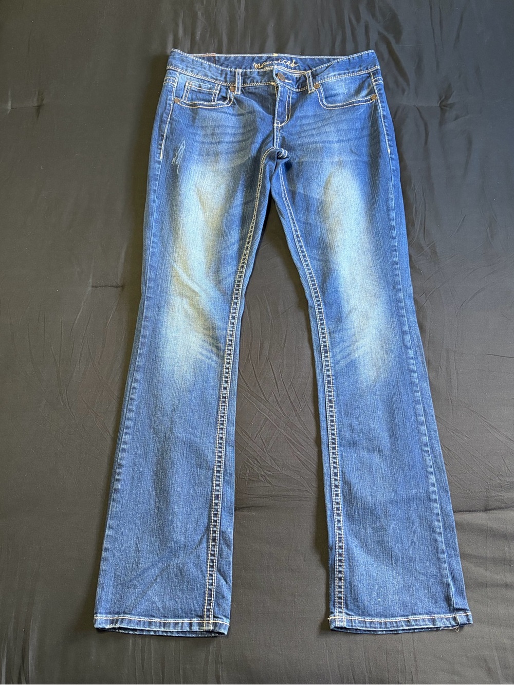 Y2K low rise flare Maurice’s dark blue jeans size 7/8